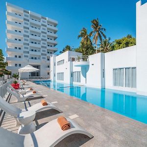 The Up Hotel Phu Quoc Island - The Poolside Escape